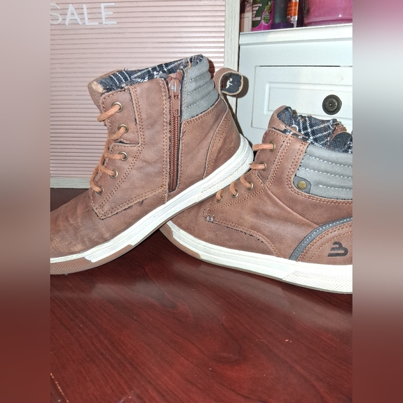Bull Boxer Brown Kids Boots with Side Zipper - Picture 2 of 12